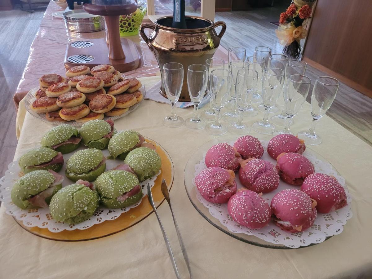 Albergo Villa Mimosa Torbole Sul Garda Exteriör bild