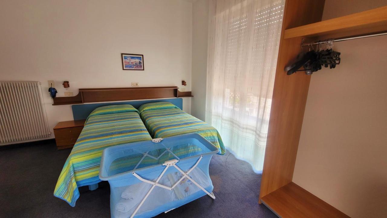 Albergo Villa Mimosa Torbole Sul Garda Exteriör bild