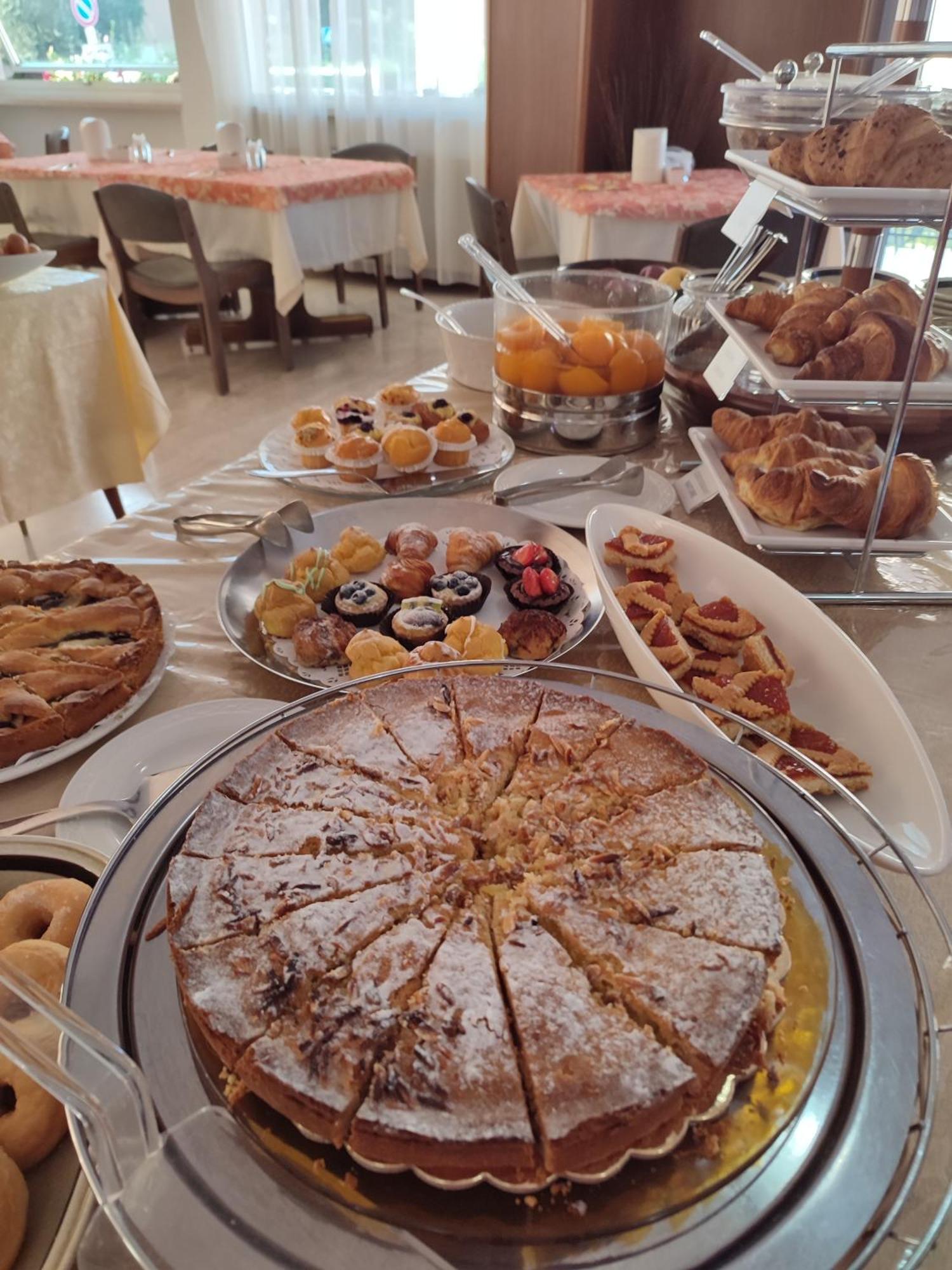 Albergo Villa Mimosa Torbole Sul Garda Exteriör bild